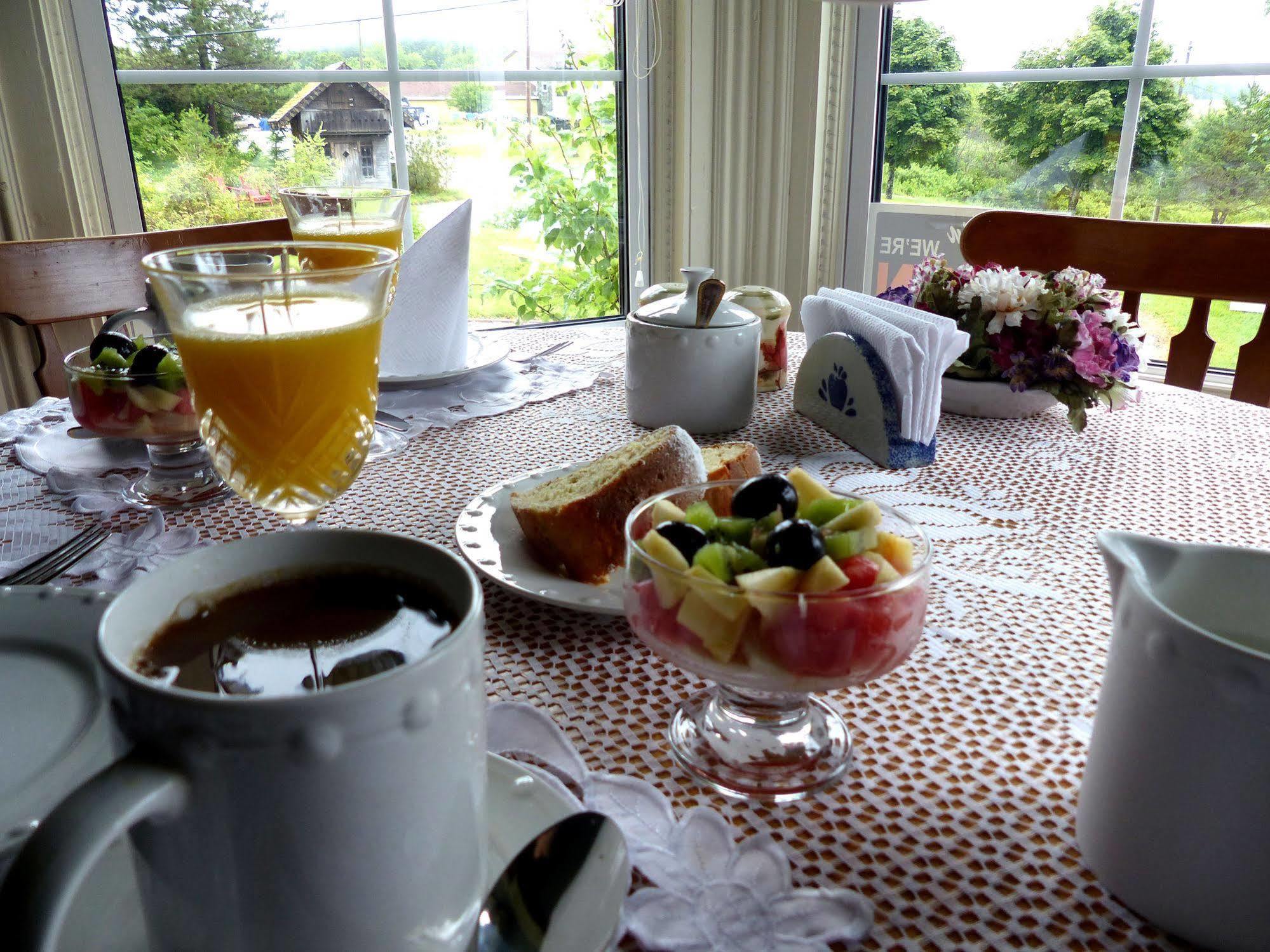Deer Island Inn Lords Cove 외부 사진